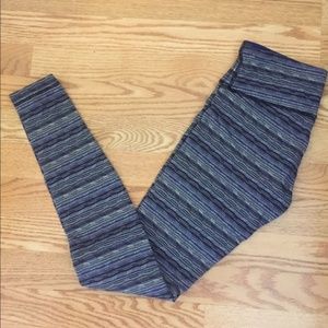 New Lululemon blue pattern leggings